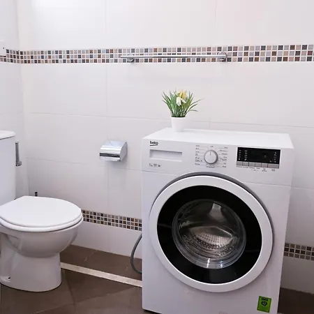 Camenzulli Apartment