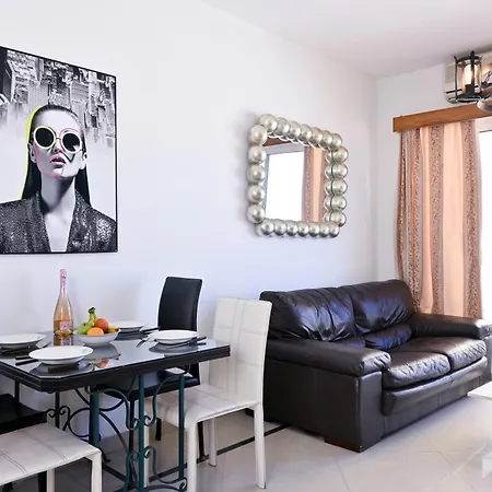 Camenzulli Apartment *
