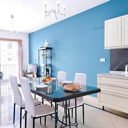 Camenzulli Apartment *