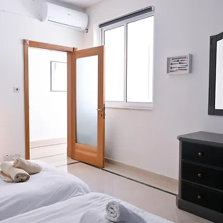 Apartment Camenzulli Sliema